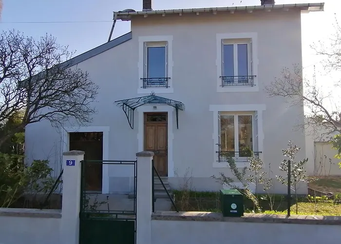 Hébergement de vacances Maison Contemporaine Avec Grand Jardin, Proche Moselle Et Nancy, Idéale Pour Pêche Et Loisirs - Fr-1-584-46 Virecourt