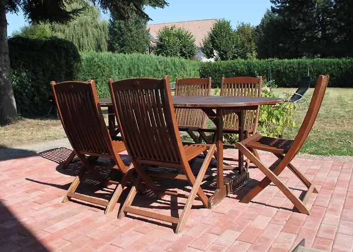 Maison Contemporaine Avec Grand Jardin, Proche Moselle Et Nancy, Idéale Pour Pêche Et Loisirs - Fr-1-584-46 Hébergement de vacances Virecourt