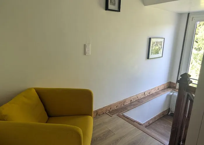 Maison Contemporaine Avec Grand Jardin, Proche Moselle Et Nancy, Idéale Pour Pêche Et Loisirs - Fr-1-584-46 Virecourt