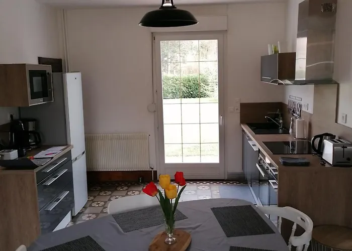 Maison Contemporaine Avec Grand Jardin, Proche Moselle Et Nancy, Idéale Pour Pêche Et Loisirs - Fr-1-584-46 Hébergement de vacances